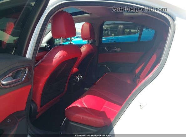 ZARFAMBNXM7649833 2021 ALFA ROMEO GIULIA Белый Вид наклейки с VIN-кодом