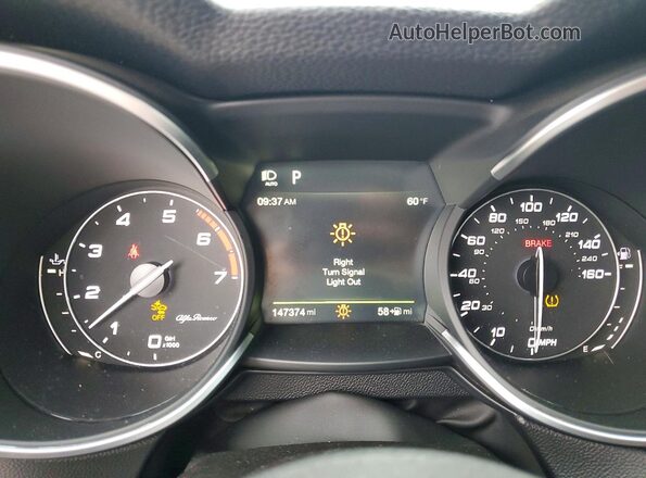 ZASFAKBN3J7B70882 2018 ALFA ROMEO STELVIO White Instrument cluster view
