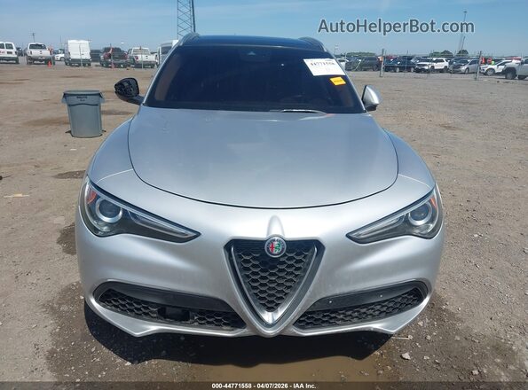 ZASPAKBN0L7C82661 2020 ALFA ROMEO STELVIO Silver Vista interior trasera