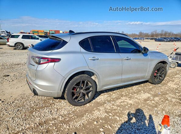ZASPAKBN0M7D13781 2021 ALFA ROMEO STELVIO Silver Trasero derecho