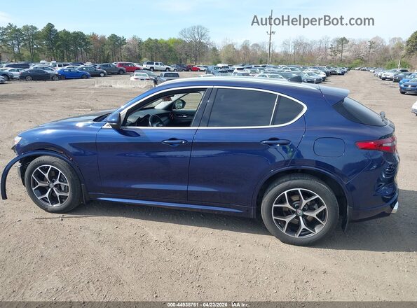 ZASPAKBN1L7C82863 2020 ALFA ROMEO STELVIO Синий Панорамный вид салона 360°