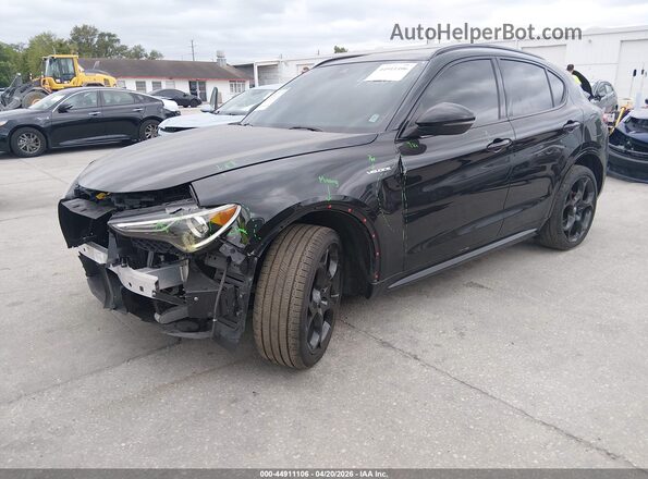 ZASPAKBN8N7D24268 2022 ALFA ROMEO STELVIO Black Front left