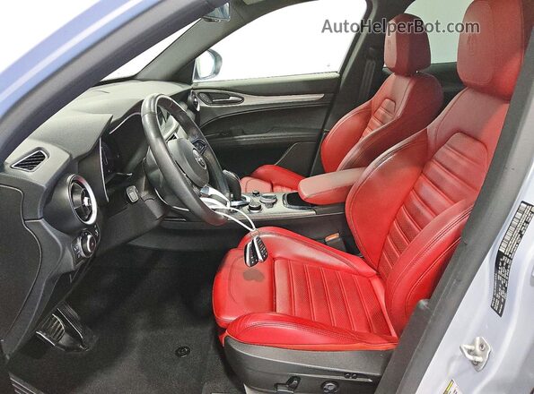 ZASPAKBN9R7D80340 2024 ALFA ROMEO STELVIO Silver წინა სალონის ხედი