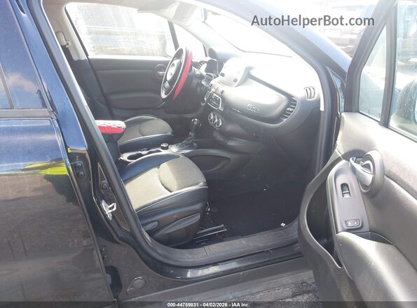 ZFBCFYCB7JP711472 2018 FIAT 500X Black Vista interior delantera