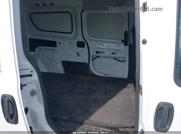 ZFBERFAT5G6B17576 2016 RAM PROMASTER CITY White VIN կոդի պիտակի տեսք