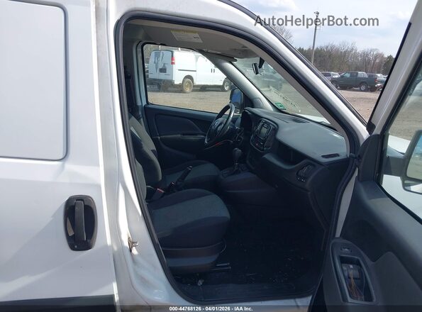ZFBERFAT7G6C29781 2016 RAM PROMASTER CITY White Вид салону спереду