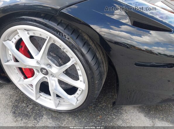 ZFF68NHA2F0211126 2015 FERRARI 458 Черный 