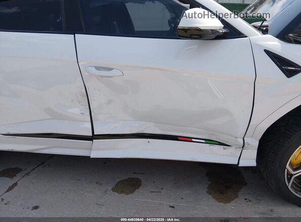 ZPBUA1ZL0LLA06913 2020 LAMBORGHINI URUS Белый Вид спереди