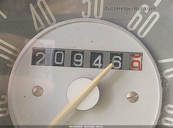 2112001132 1970 VOLKSWAGEN VANAGON Cream 