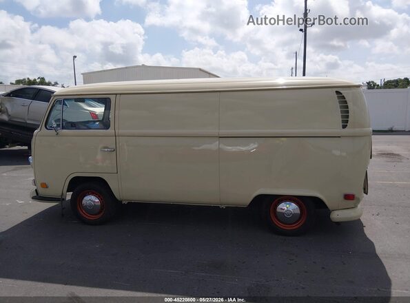 2112001132 1970 VOLKSWAGEN VANAGON Cream Vista interior de 360 grados