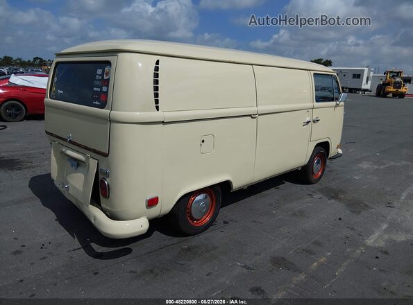 2112001132 1970 VOLKSWAGEN VANAGON Cream Trasero derecho