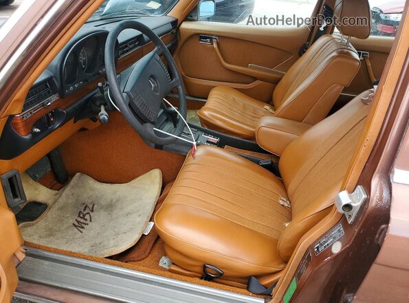 11602412073370 1977 MERCEDES-BENZ 280 Коричневый 