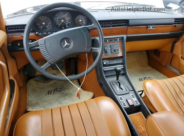 11602412073370 1977 MERCEDES-BENZ 280 Коричневый 