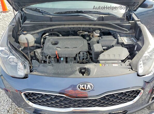 KNDPMCAC4M7913435 2021 KIA SPORTAGE Blue Widok naklejki z numerem VIN