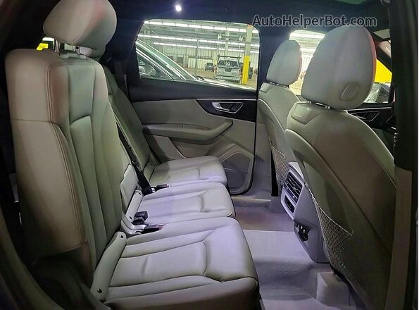 WA1LXAF72MD014929 2021 AUDI Q7 Blue Սալոնի դիմացի տեսք