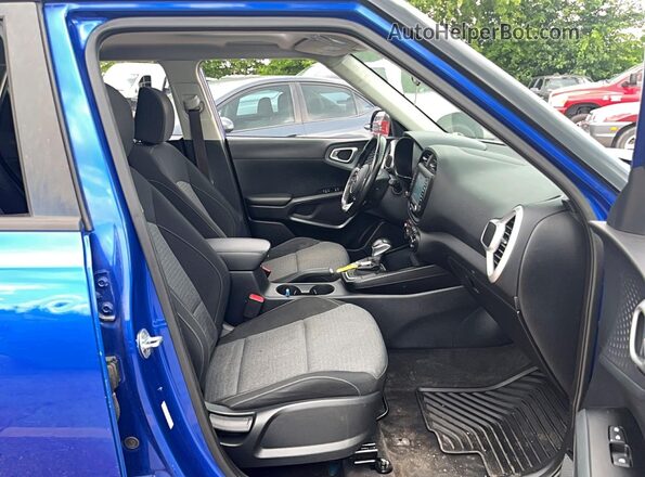 KNDJ63AU0L7079882 2020 KIA SOUL Blue 