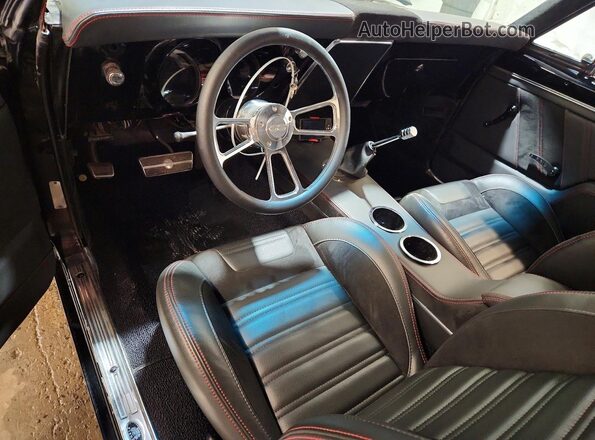 124377N222554 1967 CHEVROLET CAMARO Черный Вид панели приборов