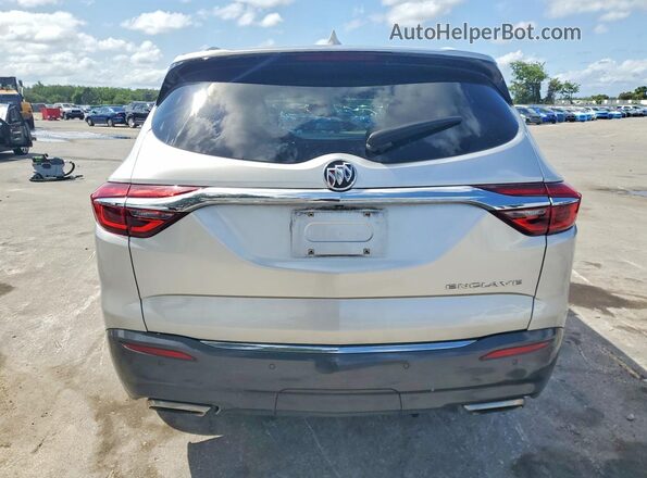 5GAERBKW5KJ182902 2019 BUICK ENCLAVE Серебряный Вид салона спереди