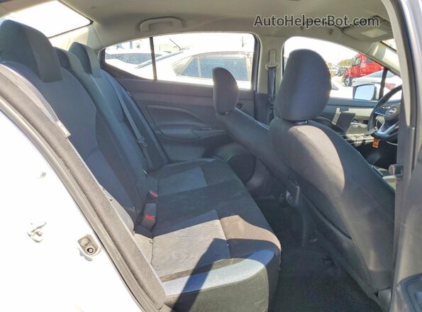 3N1CN8EVXRL902465 2024 NISSAN VERSA Серебряный 