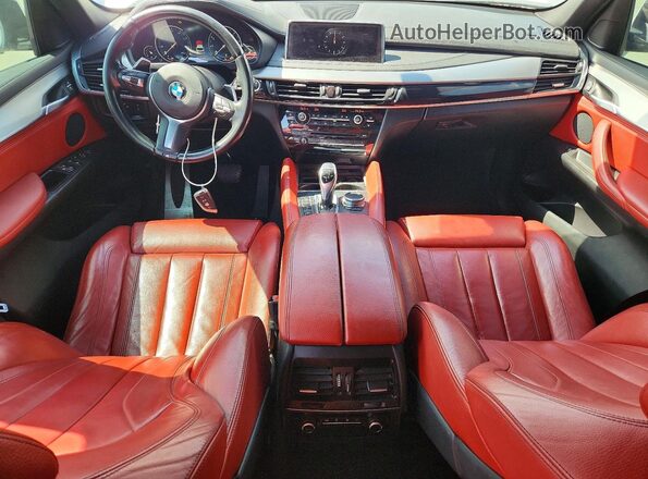 5UXKU2C36H0X46932 2017 BMW X6 Белый Вид щитка приборов
