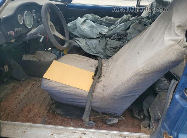 149044790 1969 VOLKSWAGEN KARMANGHIA Blue Вид салону спереду