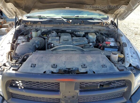 3C6UR5CL1HG740469 2017 RAM 2500 Silver Вид підкапотного простору