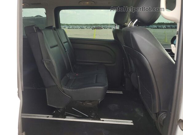 WD4PG2EE4G3095963 2016 MERCEDES-BENZ METRIS White Widok komory silnika