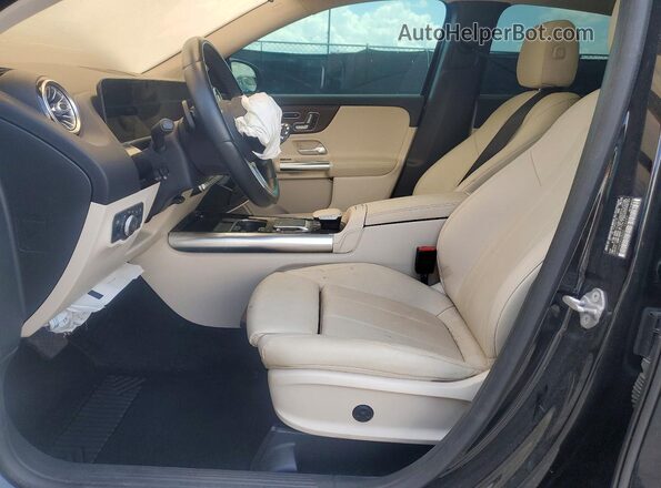 W1N4N4HB4MJ168457 2021 MERCEDES-BENZ GLA Black Dashboard view