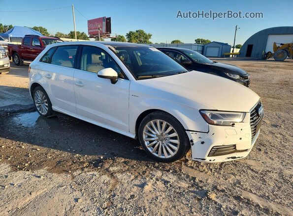 WAUTPBFF8JA062268 2018 AUDI A3 White Դիմացի տեսք