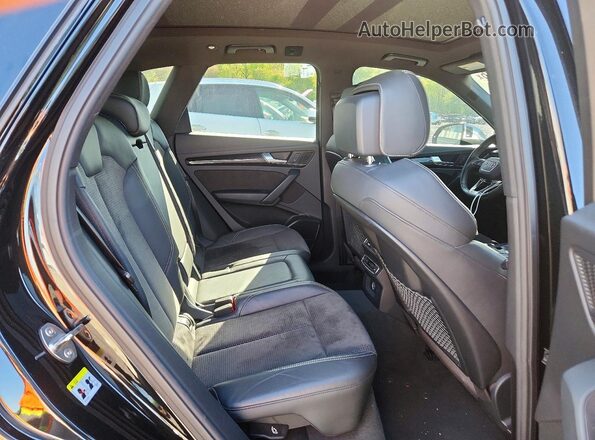 WA1A4AFY5J2247087 2018 AUDI SQ5 Black Rear interior view
