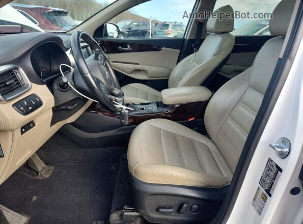 5XYPHDA51JG411086 2018 KIA SORENTO Белый Вид панели приборов