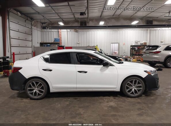 19UDE2F72MA000800 2021 ACURA ILX Белый Вид задней части салона
