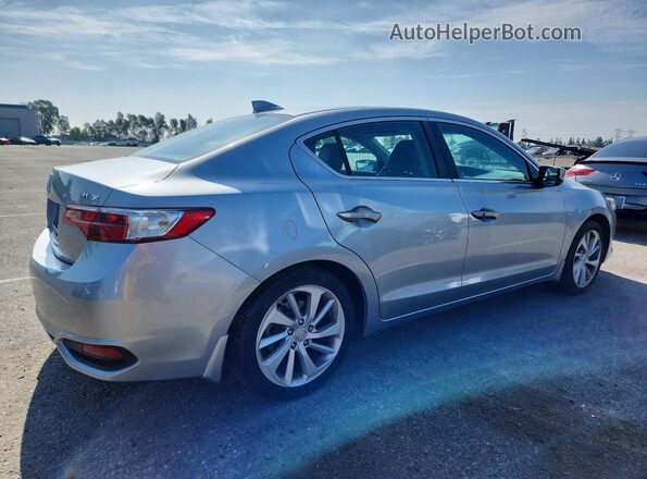 19UDE2F74HA007723 2017 ACURA ILX Silver Задня права чверть