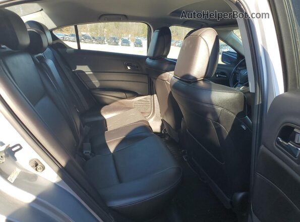 19UDE2F76JA001038 2018 ACURA ILX Серебряный Вид задних сидений