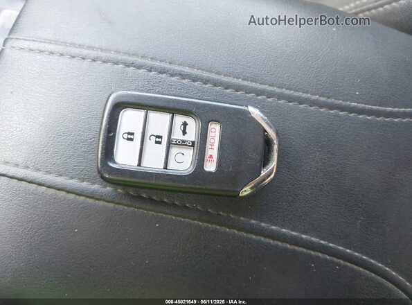 19XFC1F37GE035340 2016 HONDA CIVIC Белый Вид панели приборов