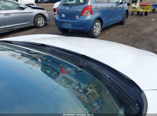 19XFC2F68LE202458 2020 HONDA CIVIC Белый Вид спереди
