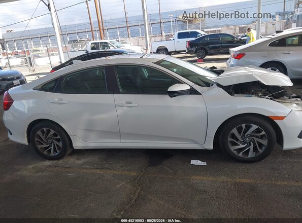 19XFC2F76JE208524 2018 HONDA CIVIC Белый 