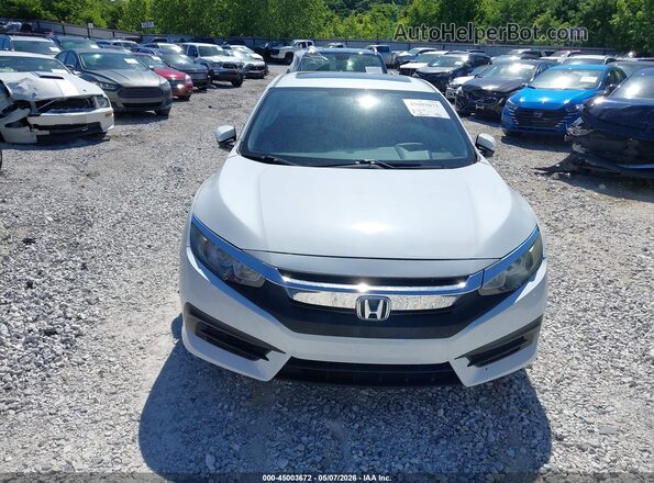 19XFC2F77JE010972 2018 HONDA CIVIC White Rear interior view