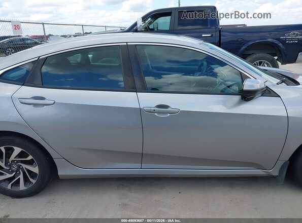 19XFC2F78JE011371 2018 HONDA CIVIC Silver უკანა სალონის ხედი