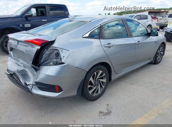 19XFC2F78JE011371 2018 HONDA CIVIC Silver უკანა მარჯვენა