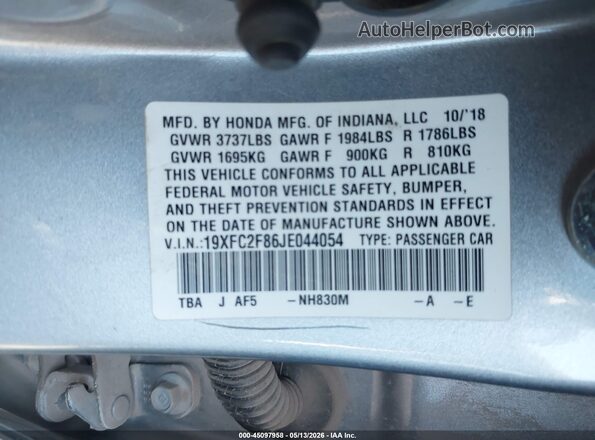 19XFC2F86JE044054 2018 HONDA CIVIC Silver Вид підкапотного простору
