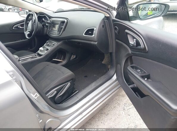 1C3CCCAB2GN176071 2016 CHRYSLER 200 Gray Вид салону спереду
