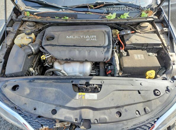 1C3CCCAB3GN124013 2016 CHRYSLER 200 Gray Rear interior view