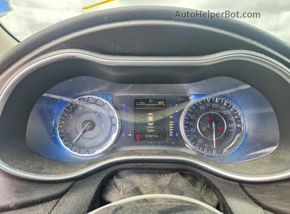 1C3CCCAB3GN171901 2016 CHRYSLER 200 Черный Вид щитка приборов