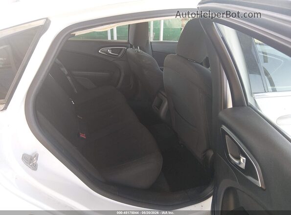 1C3CCCAB4GN164830 2016 CHRYSLER 200 White 