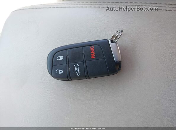 1C3CCCAB5GN128466 2016 CHRYSLER 200 Silver Вид панелі приладів