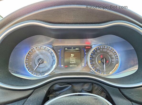 1C3CCCAB6GN121011 2016 CHRYSLER 200 Белый Вид щитка приборов