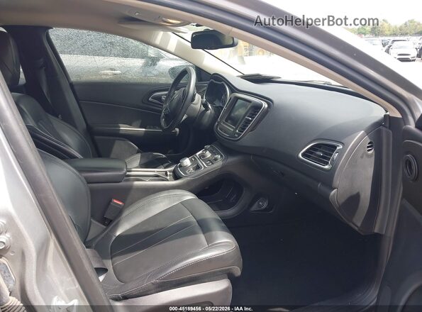 1C3CCCAB9HN511862 2017 CHRYSLER 200 Silver Вид салону спереду