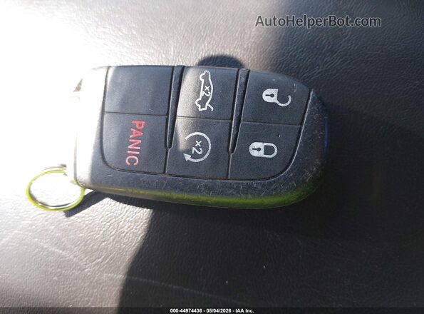 1C3CCCBB8GN139279 2016 CHRYSLER 200 Silver Widok deski rozdzielczej
