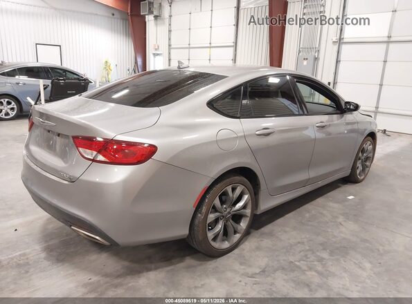 1C3CCCDG8GN139601 2016 CHRYSLER 200 Серебряный Задняя правая четверть